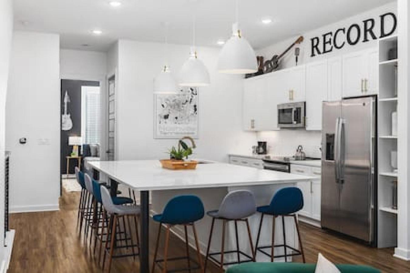 Spacious Home With Large Patio Rooftop Deck And Garage Нэшвилл Экстерьер фото