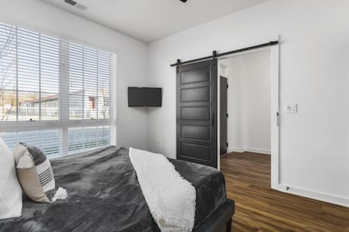 Spacious Home With Large Patio Rooftop Deck And Garage Нэшвилл Экстерьер фото